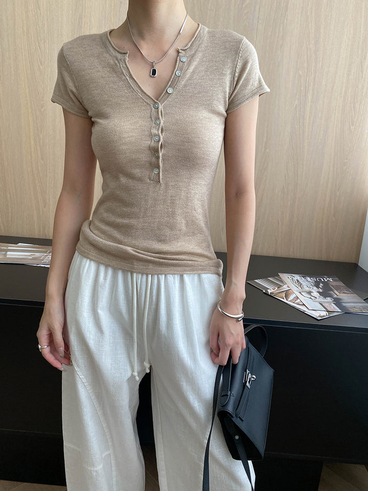 Damen figurbetontes Kurzarm-Henley-Shirt mit Knopfleiste Drune