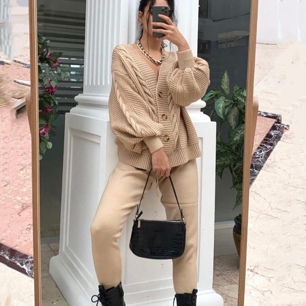 Damen nan kuscheliges Oversize Strickset bestehend aus Zopfmuster Cardigan und taillierter Strick-Jogginghose Drune