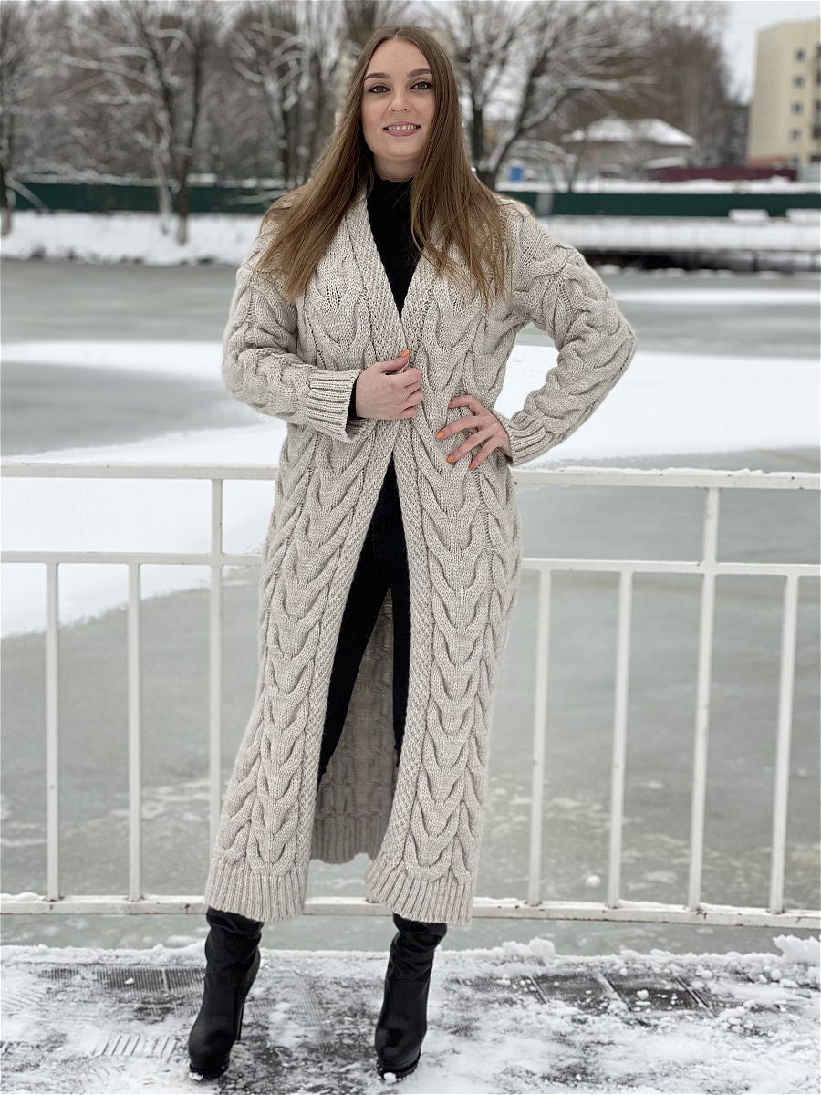 Damen Grobstrick-Mantel mit markantem Zopfdesign und offenem Schnitt Drune