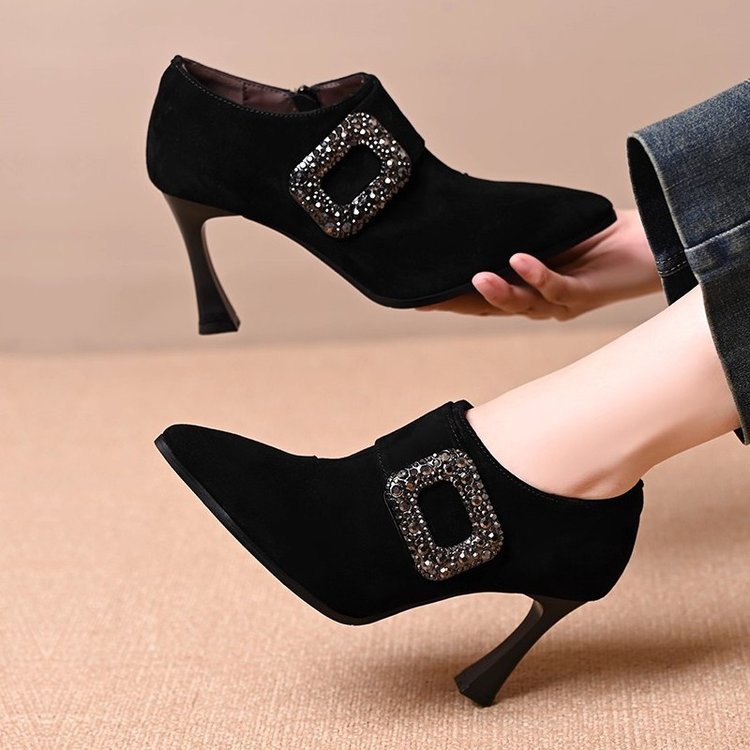 Damen Elegante Stiefeletten mit Glitzerakzenten Drune
