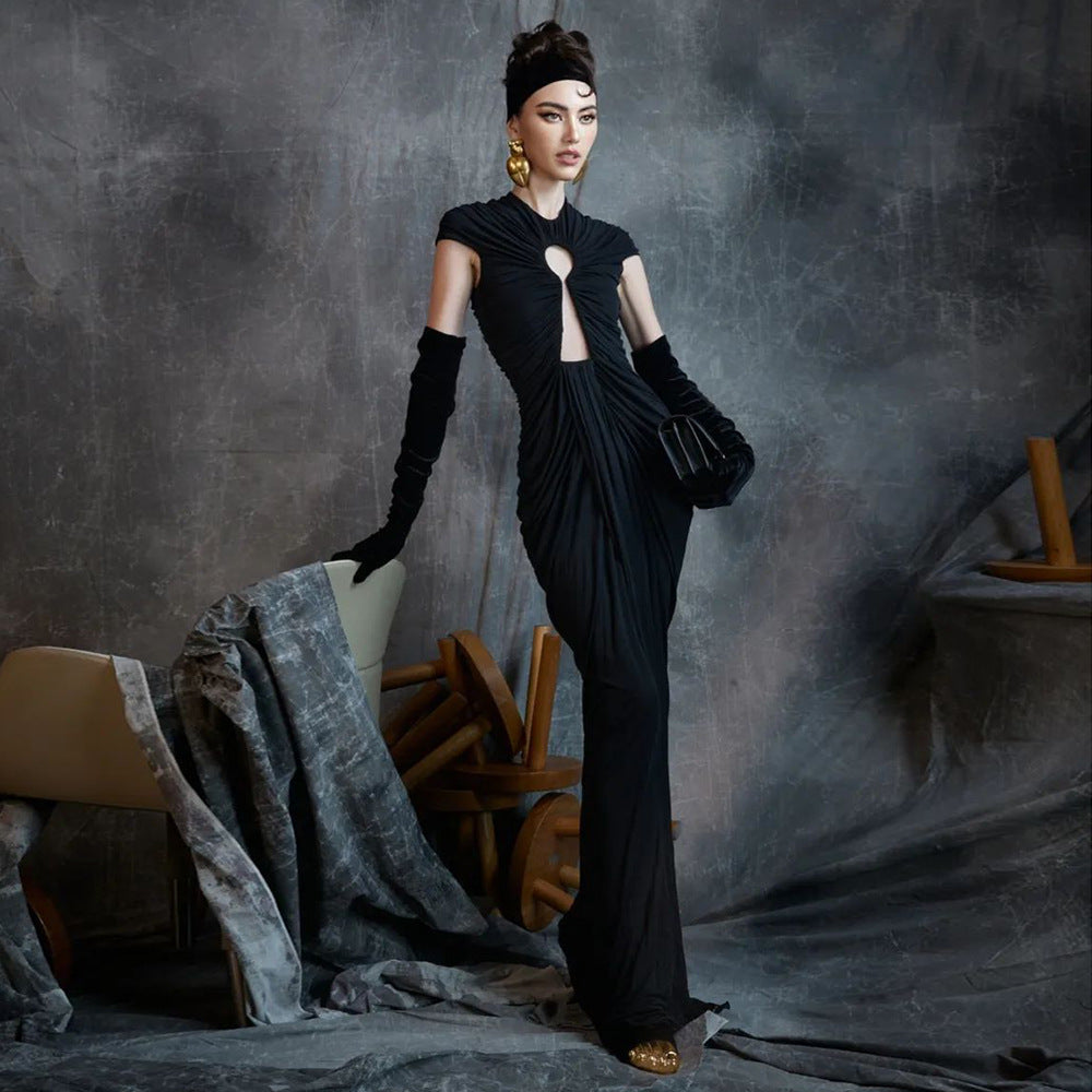 Damen glamouröses Abendkleid mit raffinierten Drapierungen und Schlitz Drune
