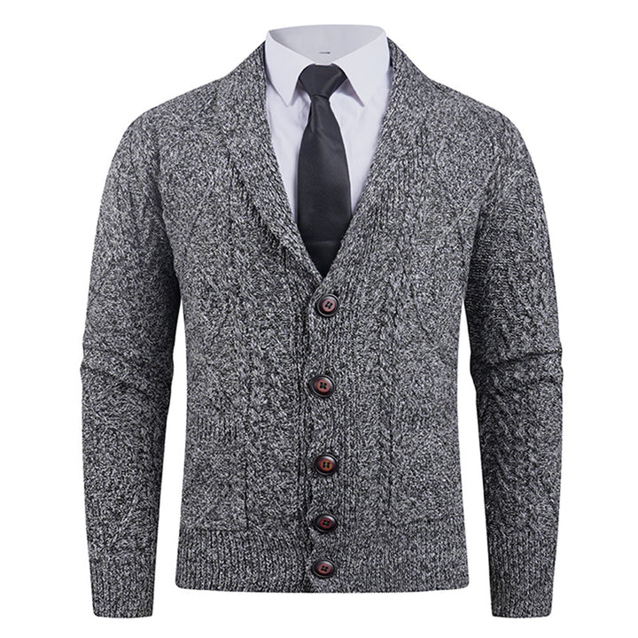Herren nan Strickcardigan mit Schalkragen, Zopfmuster, aufgesetzten Taschen und Knopfleiste Drune