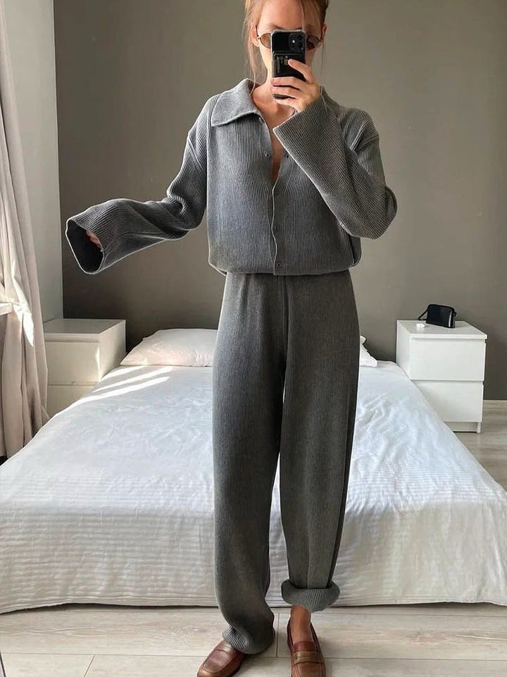 Drune | Einreihige Gerippte Strickjacke und Lockere Hosen Satz