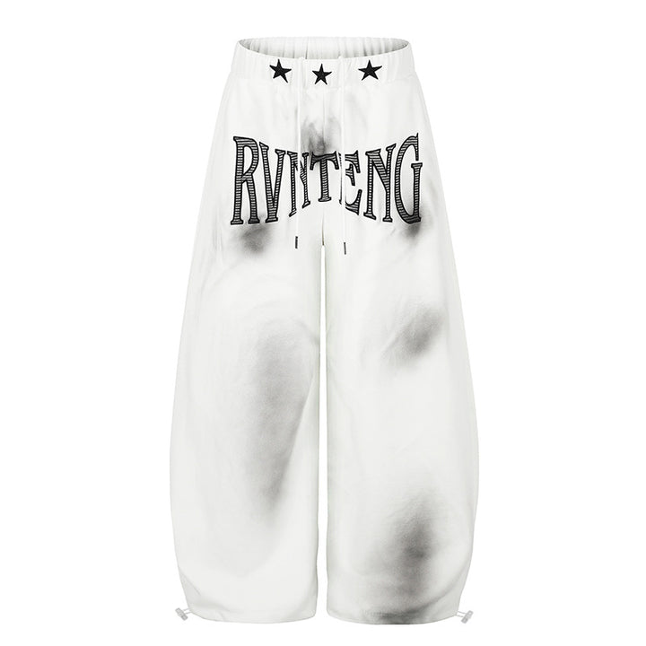 Damen Extraweite Palazzo-Sweathose mit Tunnelzugbund, Stern-Applikation und soften Batik-Effekt Drune