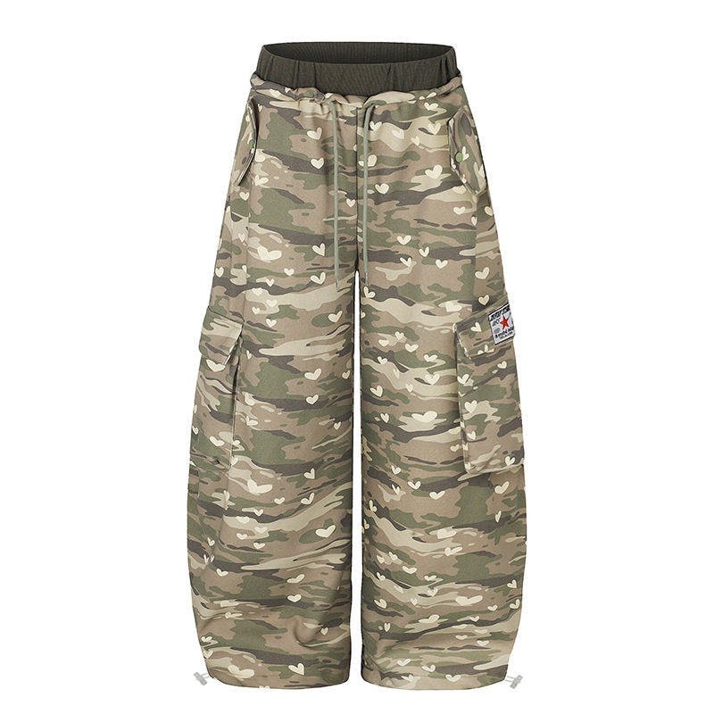 Damen Weite Cargo-Hose mit Herzen-Camouflage, Tunnelzugbund und großzügigen Taschen Drune