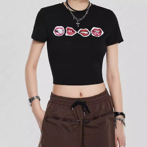 Damen Crop-T-Shirt mit kreativem Lippenmotiv und figurbetontem Schnitt Drune