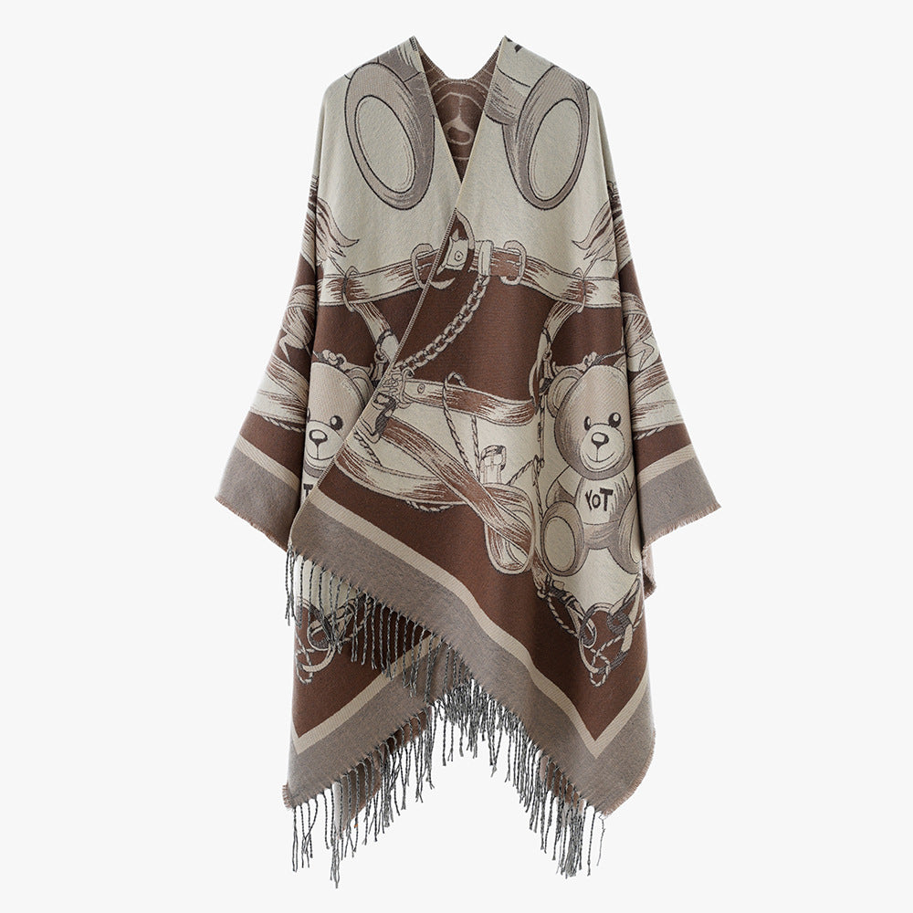 Damen Jacquard-Capeponcho mit Teddy‑Motiv, Oversize‑Silhouette und Fransensaum Drune