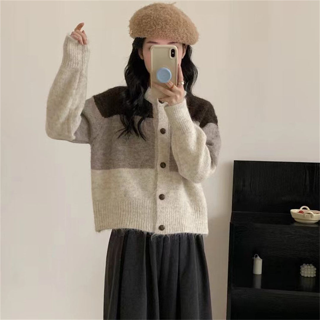 Damen Grobstrickjacke mit knöpfbarem Verschluss und trendigem Farbblockdesign Drune