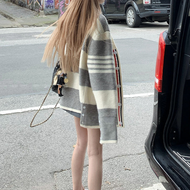 Damen Grobstrickjacke mit lässigen Streifen und großen Taschen Drune