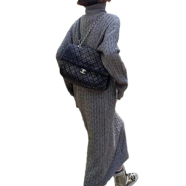 Damen Langes Strickkleid mit Zopfmuster und hohem Kragen Drune