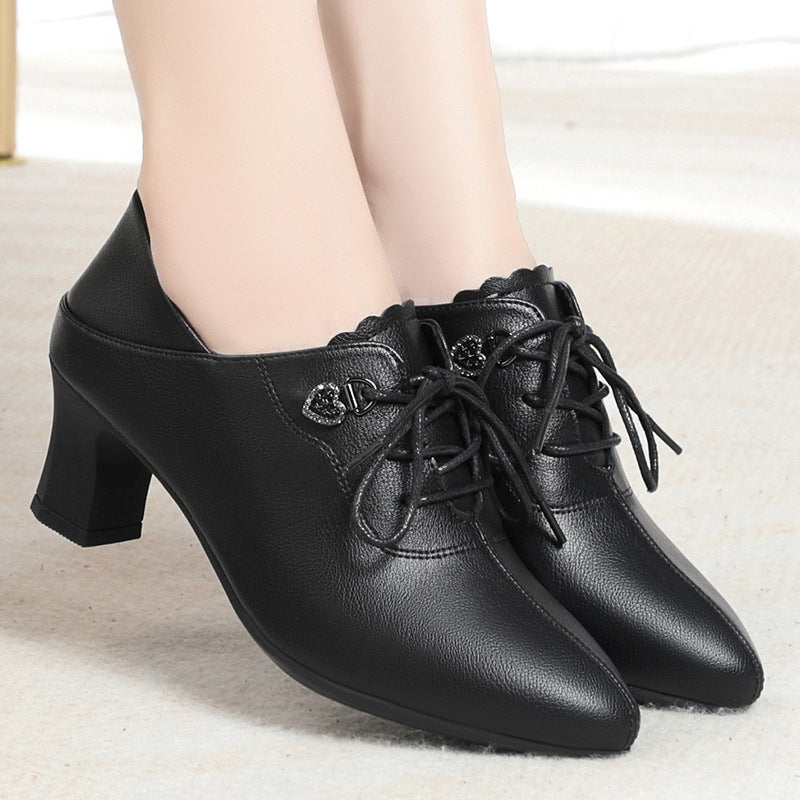 Drune | Schwarze Spitze Damenschuhe Mit Bequemen Mittelabsätzen