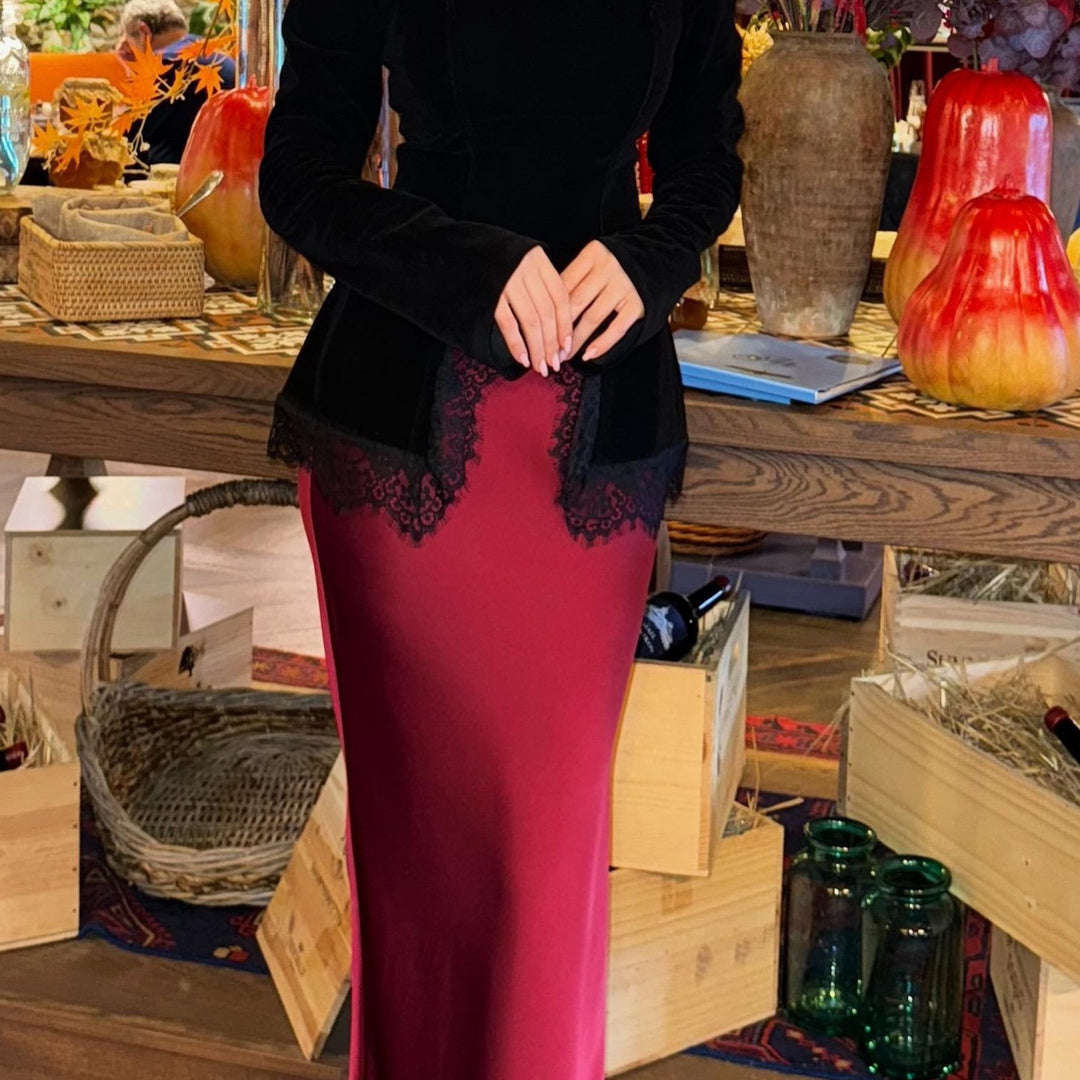 Damen Samt-Longsleeve mit Spitzensaum und geschwungenem Vorderdetail Drune