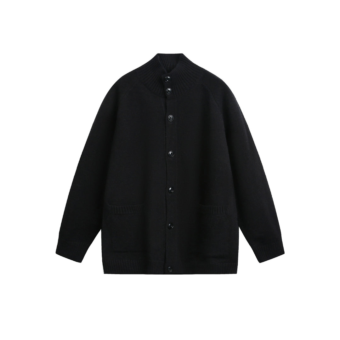Unisex Cardiganjacke mit hohem Rippkragen, durchgehender Knopfleiste und Eingrifftaschen Drune