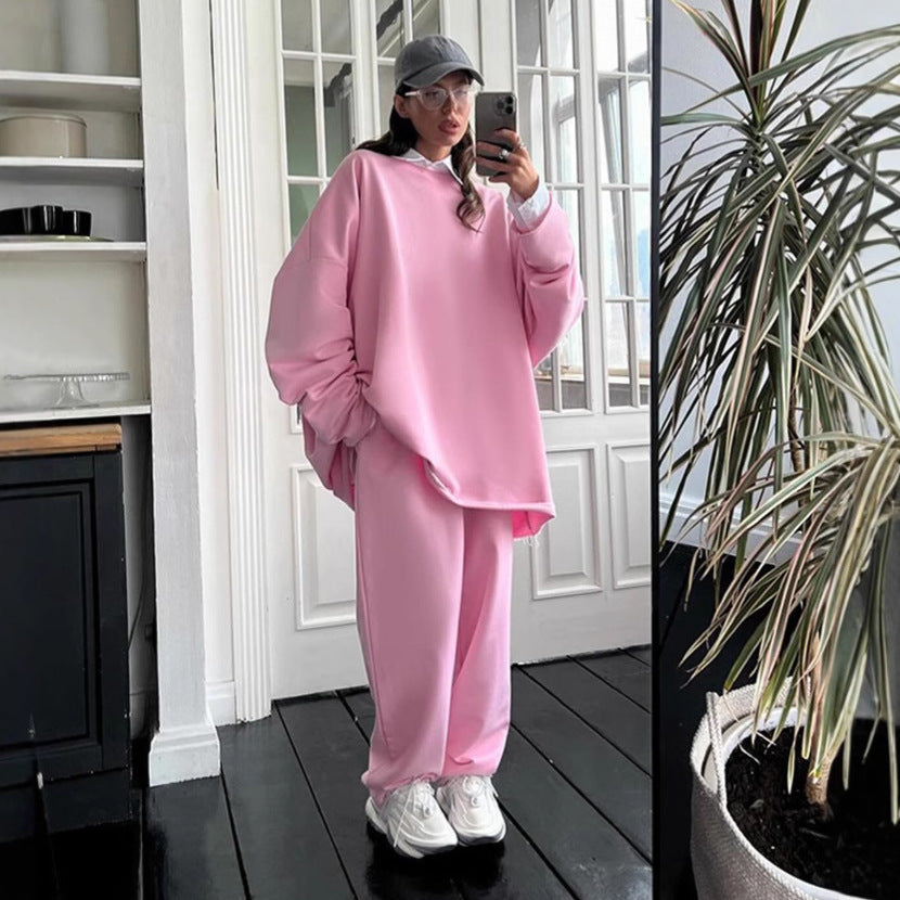Damen oversized Lounge-Set mit ausgefranstem Saum, extra langem Sweatpullover und weiter hochgeschnittener Jogginghose Drune