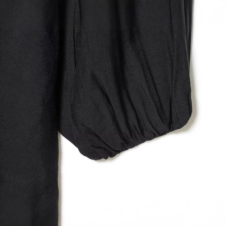 Damen Kurzkleid mit tiefem V‑Ausschnitt, Empire‑Taillenband und weiten Ballonärmeln Drune