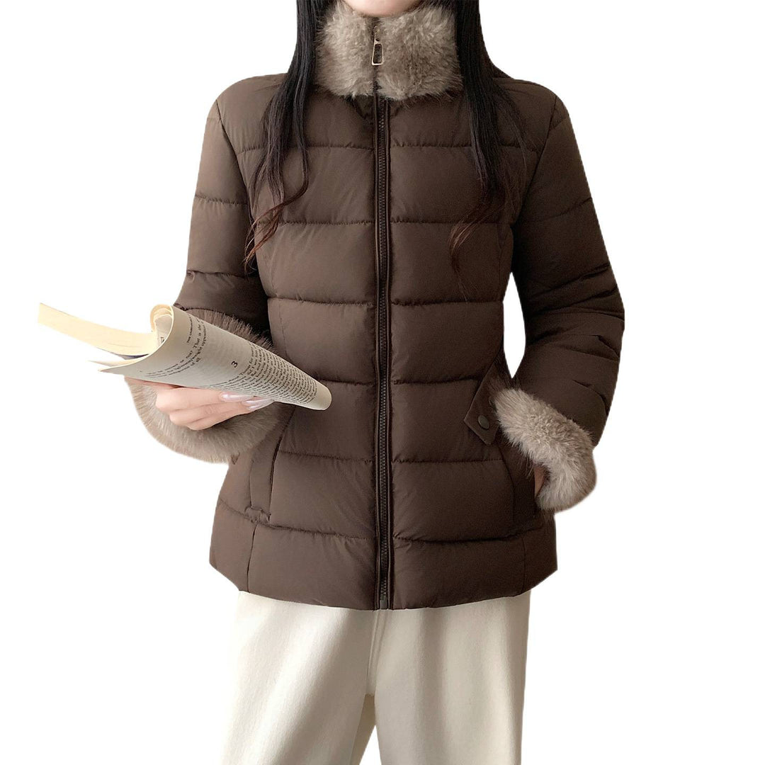 Damen nan taillierte Thermo-Kurzjacke mit elastischem Taillengürtel, Webpelzkragen und Kunstfellmanschetten Drune