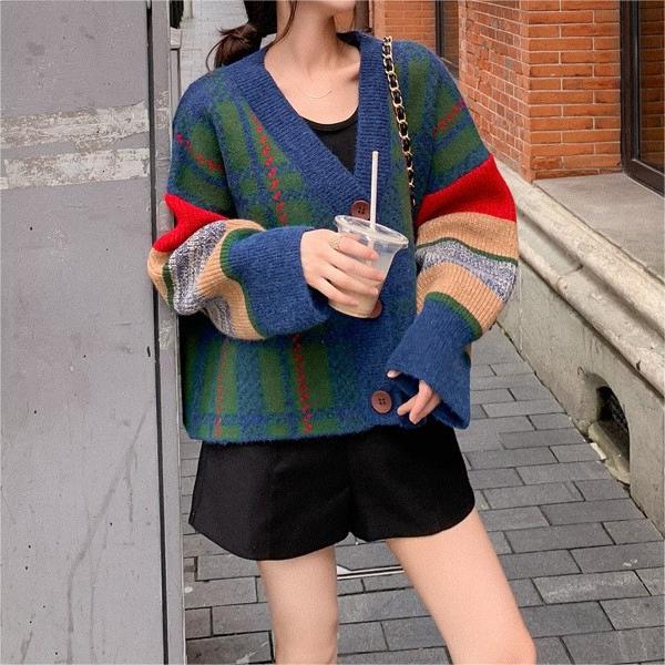 Damen Grobstrick-Cardigan mit buntem Karomuster und großen Holzknöpfen Drune