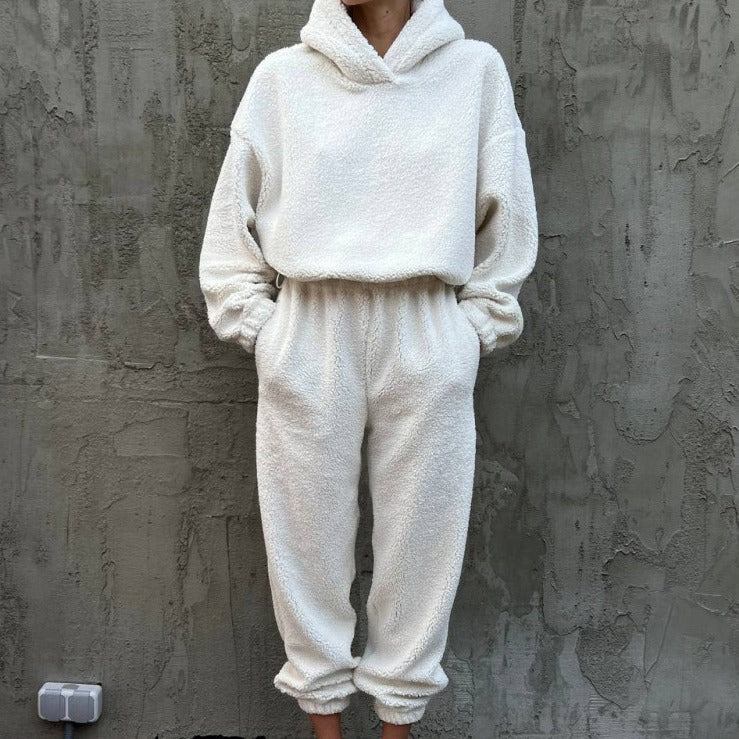 Drune | Loungewear Set Fleece Hoodie und Hose Hohe Taille Lockere Passform