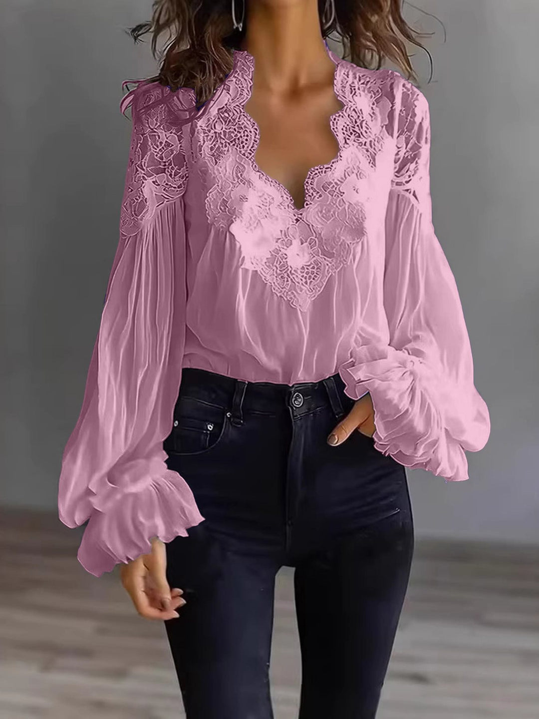 Damen Chiffon-Bluse mit Spitzen-V-Ausschnitt und weiten Plissee-Ärmeln Drune