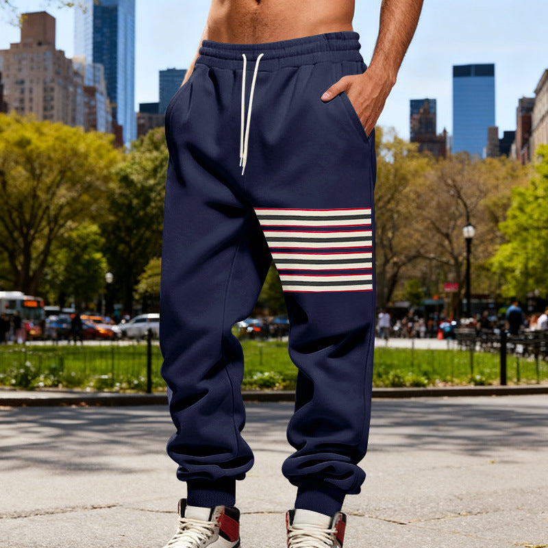 Herren Relaxed-Fit Jogginghose mit seitlicher Streifenapplikation, Kordelzug & gerippten Bündchen Drune