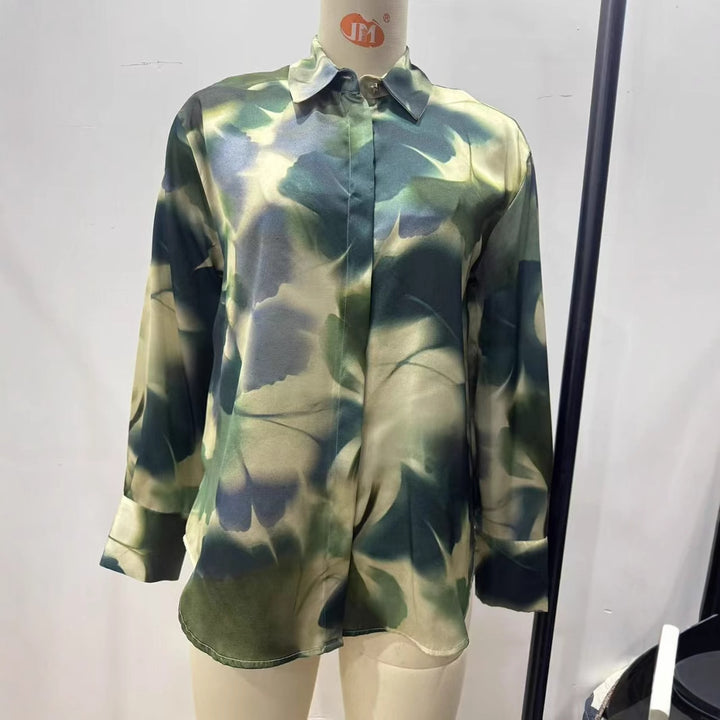Damen nan seidenähnliche Hemdbluse mit verdeckter Knopfleiste und abstraktem Print Drune