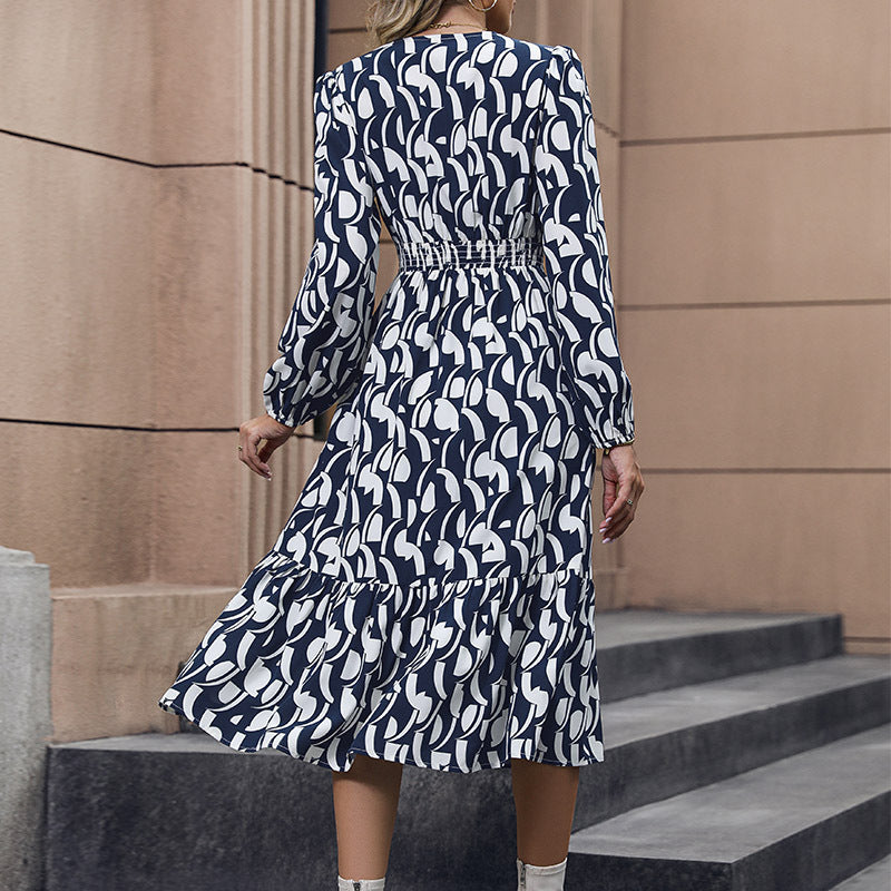 Damen Midi-Kleid mit V-Ausschnitt und Rüschen Drune