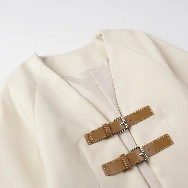 Damen nan kurz geschnittene Jacke mit V-Ausschnitt, zweifachem Schnallenverschluss und kastiger Silhouette Drune
