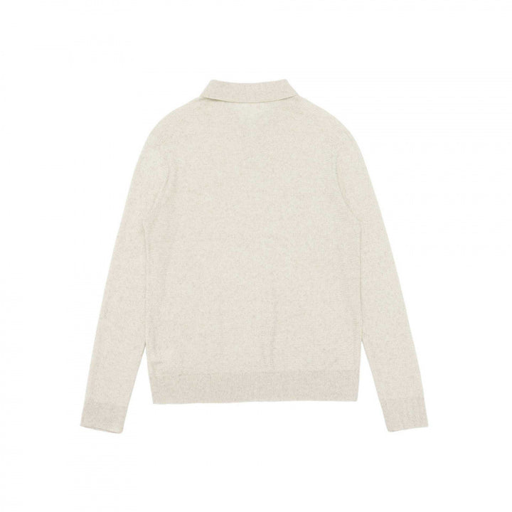 Unisex Feinstrick-Polo mit offenem Polokragen, leichtem Melange-Strick und gerippten Abschlüssen Drune