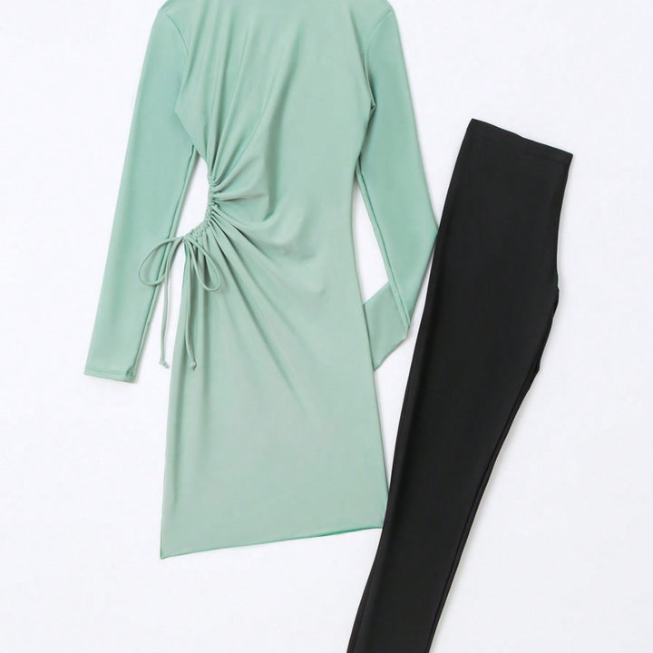 Damen modisches Strandoutfit mit längerem Oberteil Drune