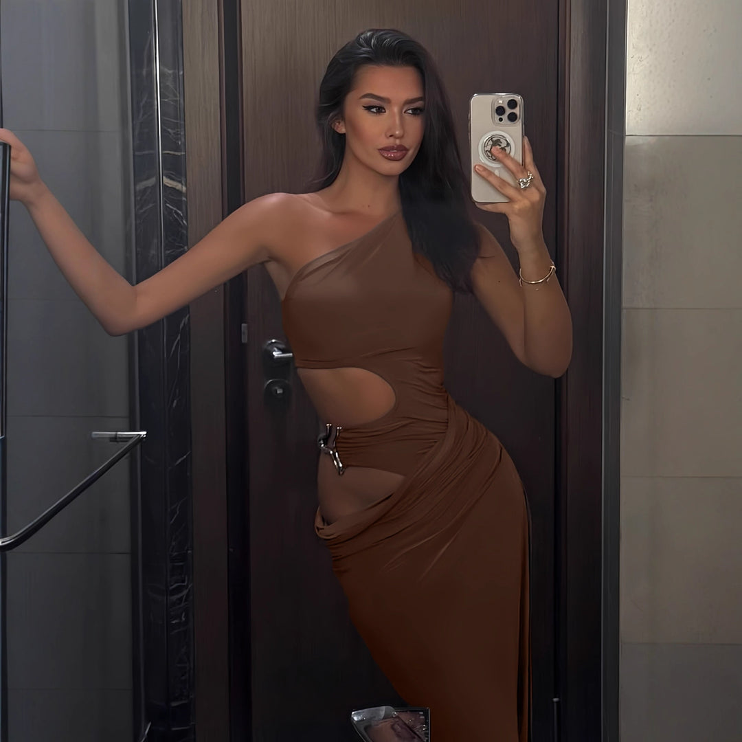 Damen Körperbetontes Maxikleid mit asymmetrischem Schnitt und exklusiven Cut-Out-Details Drune