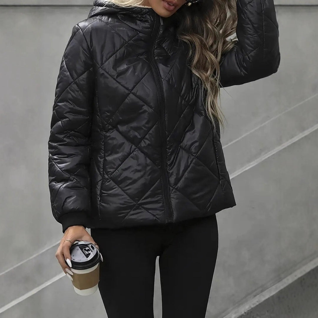 Damen Steppjacke mit Teddyfell-Innenfutter und Kapuze Drune