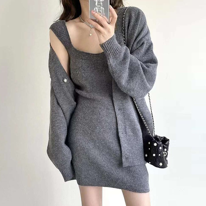 Damen Strickkleid mit feinem Rippenmuster und asymmetrischem Schnitt Drune