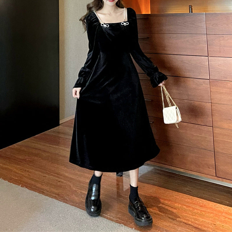 Damen Elegantes samtiges Maxikleid mit Rüschendetails Drune