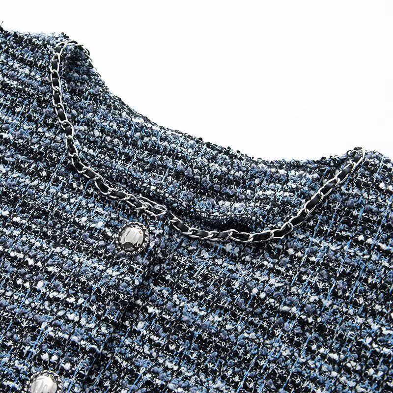 Damen Bouclé-Shorts-Overall mit taillierter Silhouette, Knopfleiste und Zierkette Drune