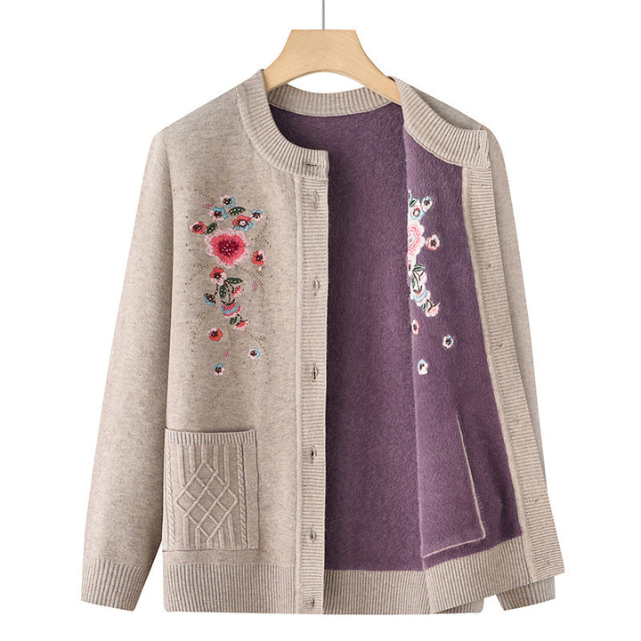 Damen nan bestickte Strickjacke mit Rundhalsausschnitt, Zierknopfleiste und aufgesetzten Taschen Drune