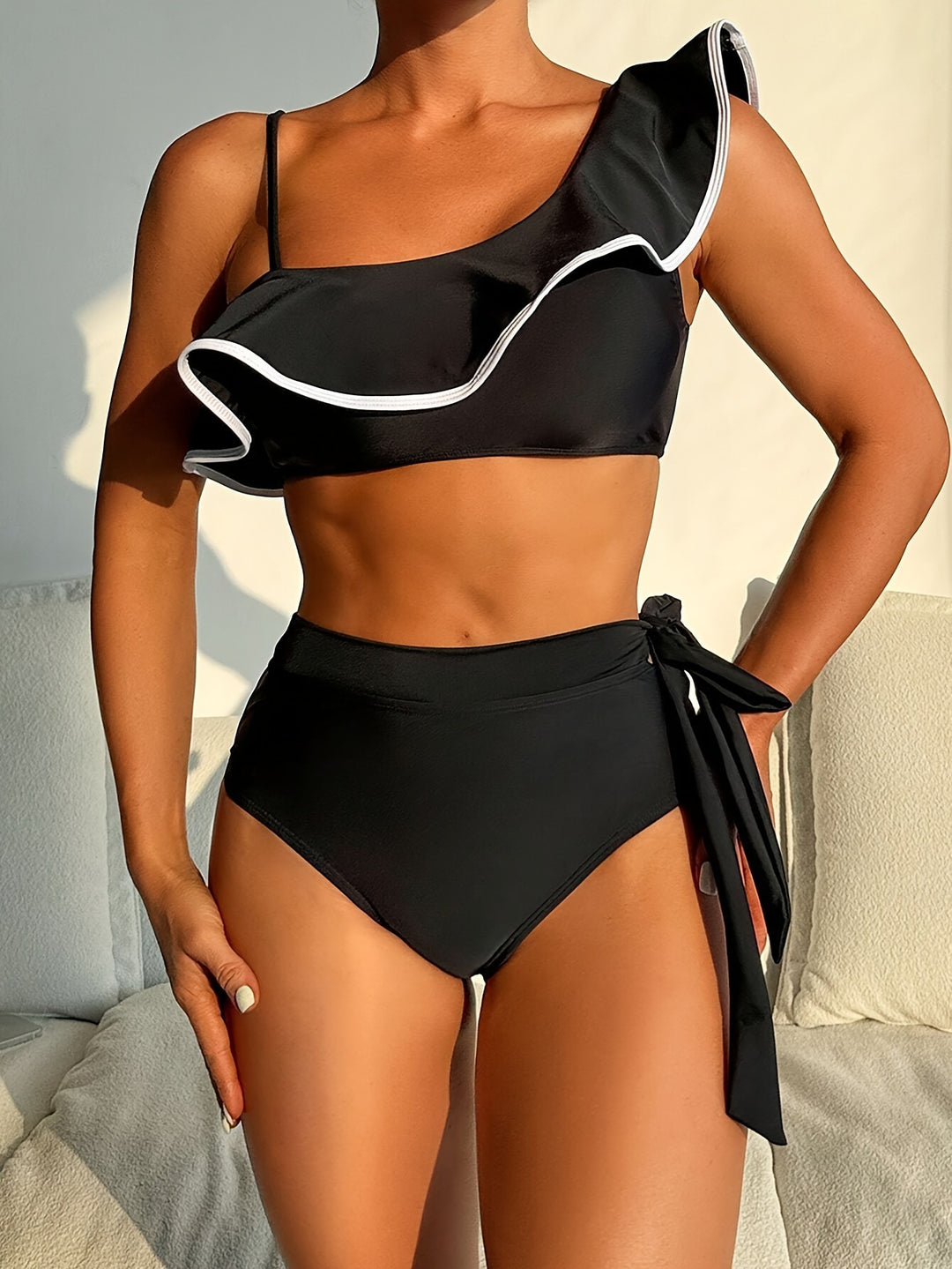 Damen Bikini-Set mit asymmetrischem Oberteil und elegantem U-Bund Drune