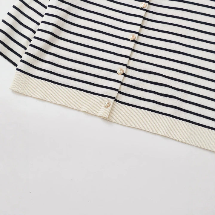 Damen Maritimer Feinstrick-Cardigan mit Zierknopfleiste und Rundhalsausschnitt Drune
