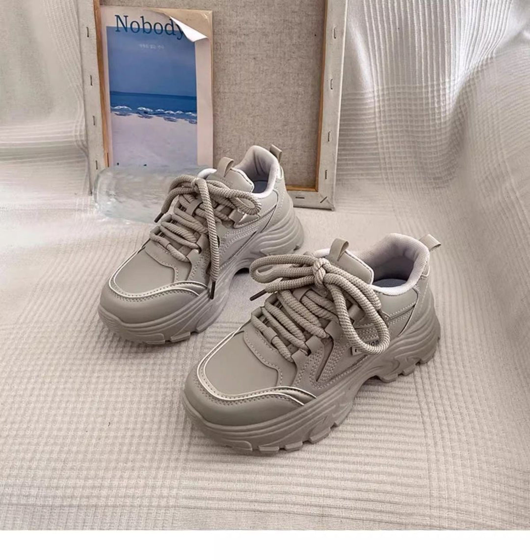 Damen Sportliche Sneakers mit robustem Profil und bequemer Dämpfung Drune