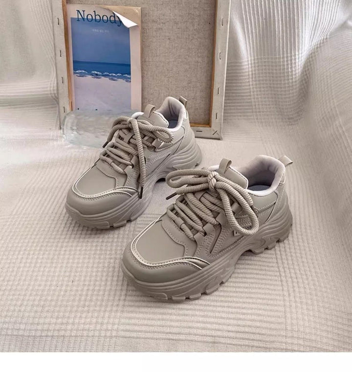 Damen Sportliche Sneakers mit robustem Profil und bequemer Dämpfung Drune
