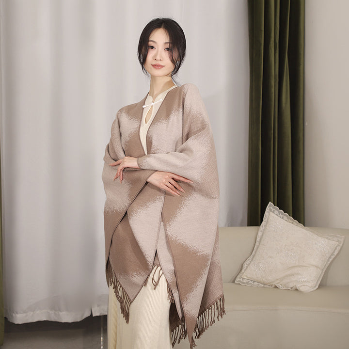Damen Oversize-Poncho aus Wollmix mit verwaschenem Karo und Fransensaum Drune