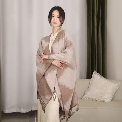 Damen Oversize-Poncho aus Wollmix mit verwaschenem Karo und Fransensaum Drune