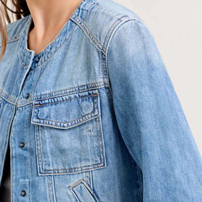 Damen Denim-Jeansjacke mit lässiger Passform und modernen Details Drune