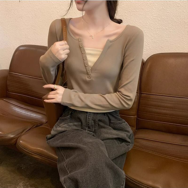Damen Langarmshirt mit Knopfleiste und Rundhalsausschnitt Drune