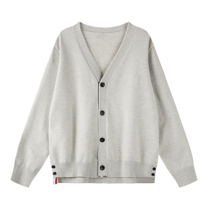 Unisex Oversize V‑Neck Strickcardigan mit Knopfleiste und Seitendruckknöpfen Drune
