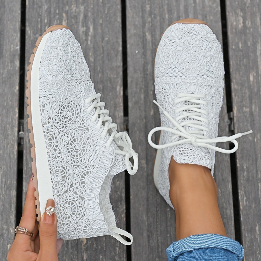 Damen Leichte Sneaker mit Häkelspitzen-Obermaterial und profilierter Gummisohle Drune