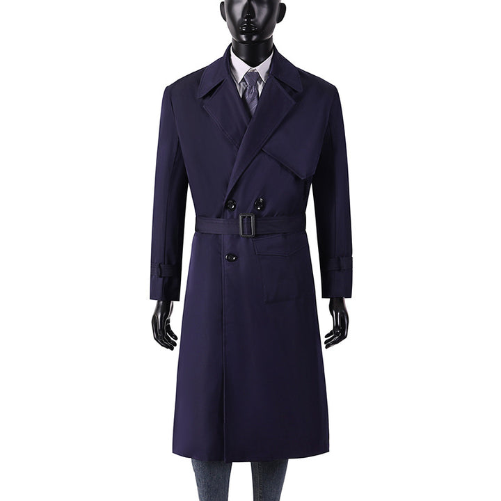 Herren Langmantel im Trenchcoat-Stil mit Sturmklappe, asymmetrischen Taschen und klassischem Revers Drune