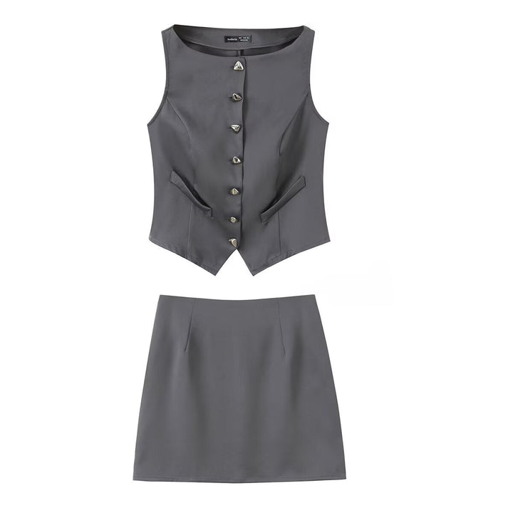Damen-Set aus tailliertem Weste und kurzem Rock mit eleganten Knopfdetails Drune