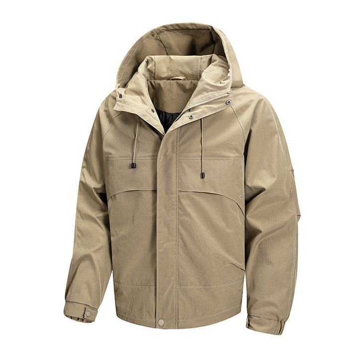Herren urbaner Allwetter-Hybridblouson mit gesteppter Innenlage, verstellbarer Kapuze und verdeckten Reißverschlusstaschen Drune
