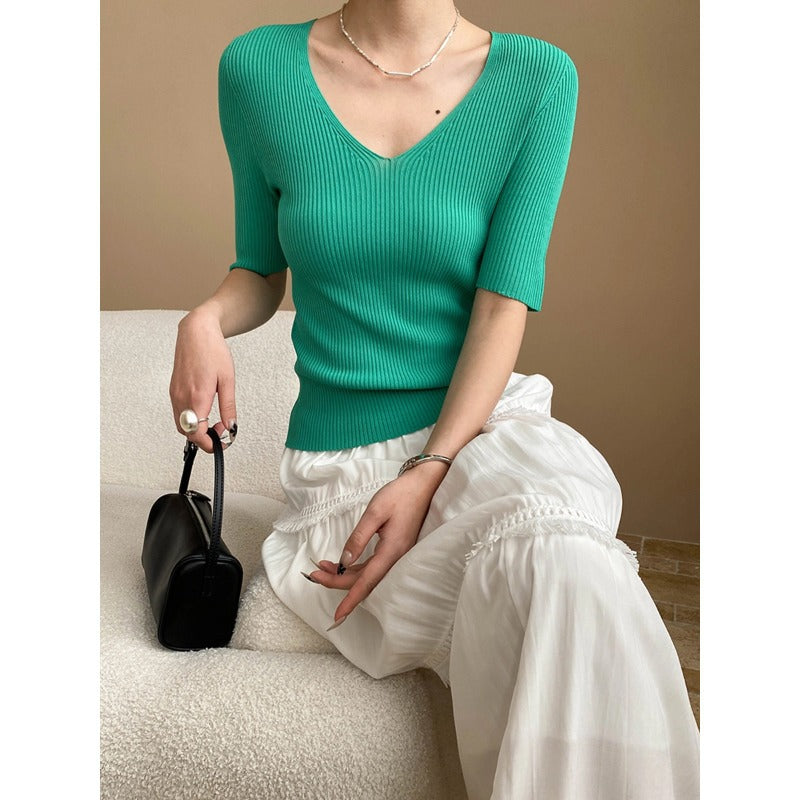 Damen figurbetontes V-Ausschnitt-Pullover aus feinem Rippstrick Drune