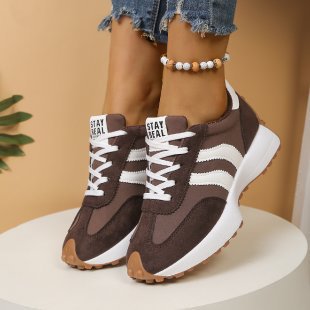 Damen Plateau-Laufsneaker mit Wildlederoptik und Leo-Akzenten Drune